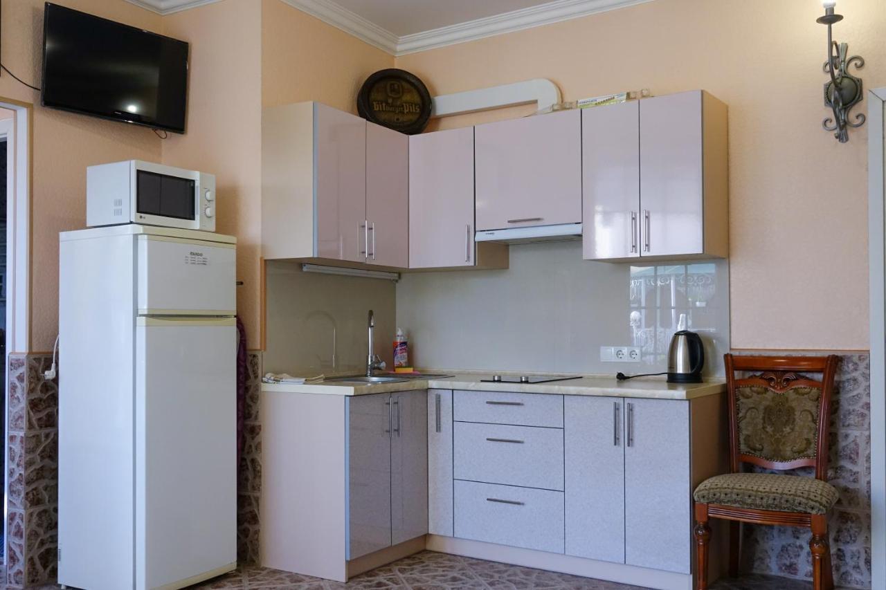 White House Apartments Odesa Exterior photo